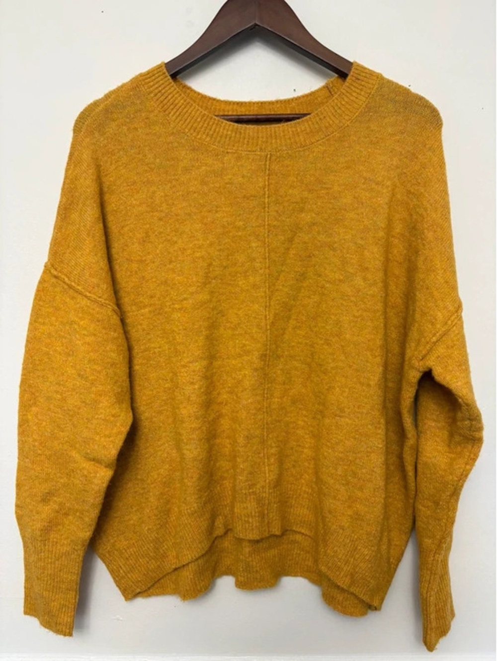 Vince Camuto Mustard Yellow Oversized Sweater Women’s M High-Low Hem